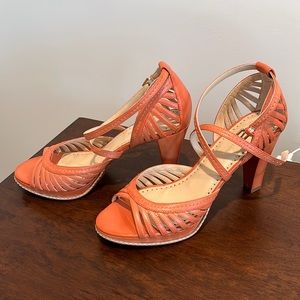 NIB Adrienne Vittadini Shoes